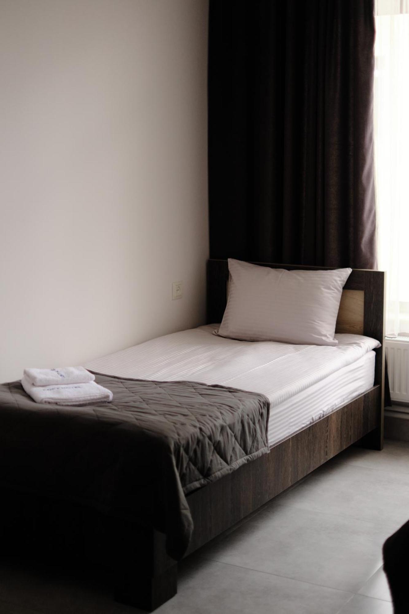 Loft Family Hotel Ijevan Eksteriør bilde